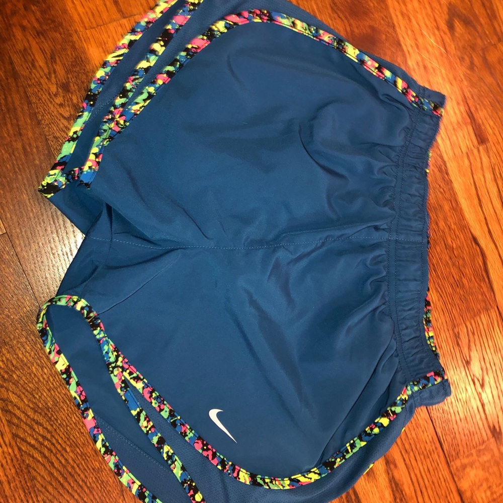 nike short